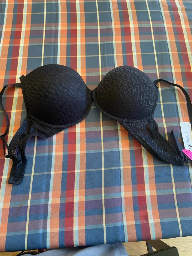 Brand New La Senza Bras - assorted colors 36D image indicator(3)