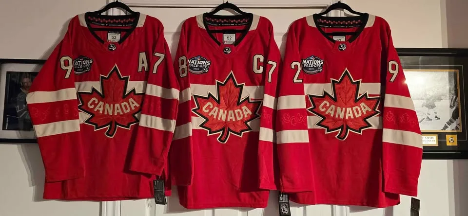 Team Canada - 4 Nations Jerseys - All Men's Sizes image indicator(2)