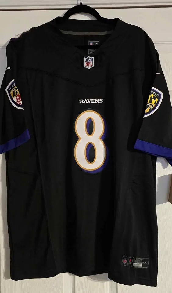 Lamar Jackson - Baltimore Ravens NFL Jerseys image indicator(2)