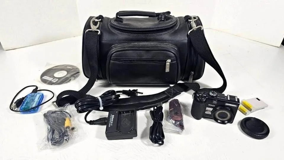 Nikon Coolpix P5100 Digital Camera - 12.1MP + Accessories thumbnail