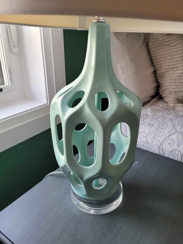 Mint green table lamp image indicator(2)