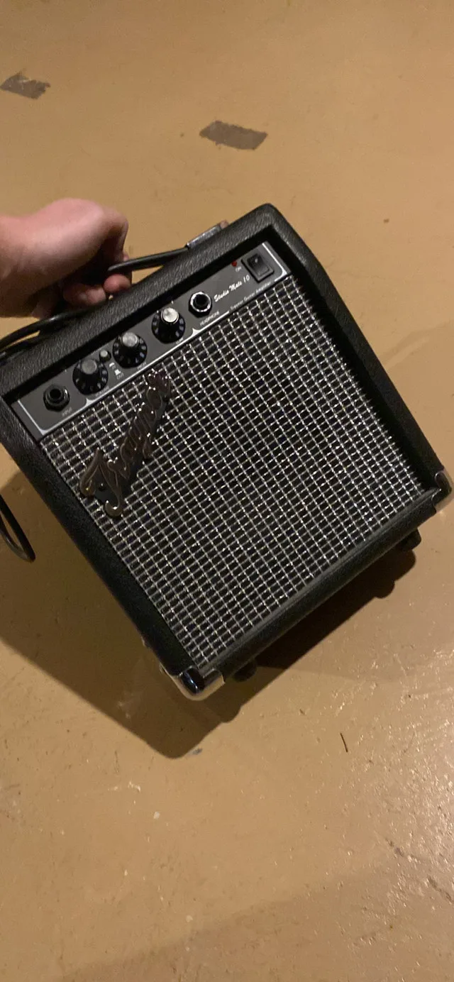 Traynor Studio Mate 10 Guitar amp (10” x 10”) image indicator(2)