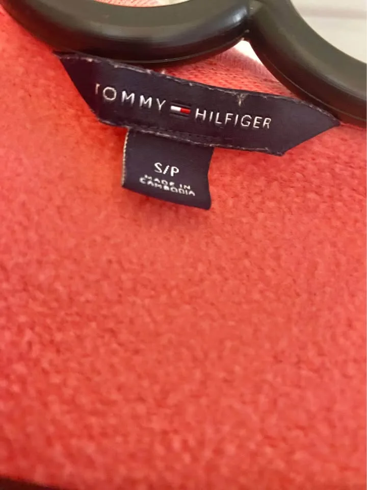 Women’s Tommy Hilfiger hoodie 80% cotton 20% polyester image indicator(6)