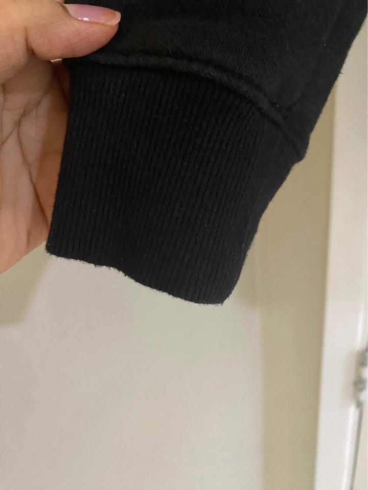 Womens Harley sweat hood fits size small - photo 5