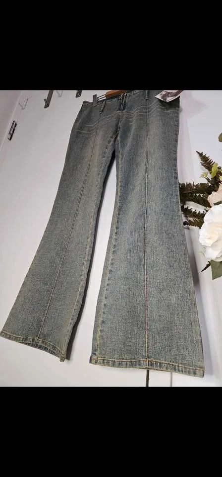 Sz 5/6 Y2K New with Tag XOXO Low Rise Flare Vintage Jeans image indicator(4)