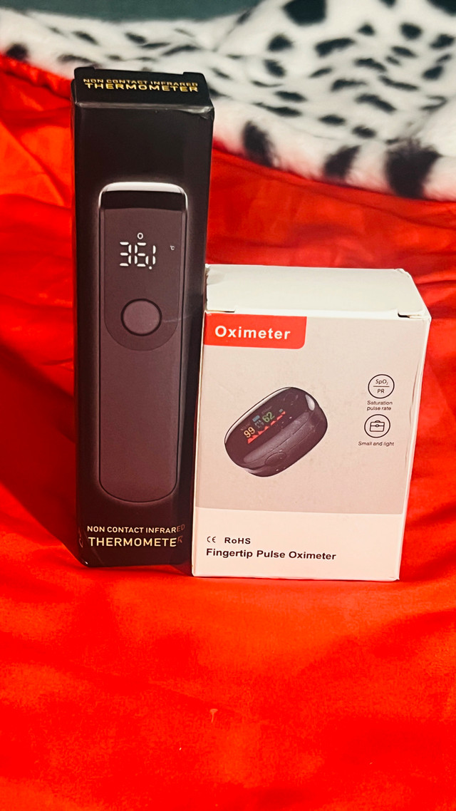 Non contact Thermometer and Oximeter set! - photo 2