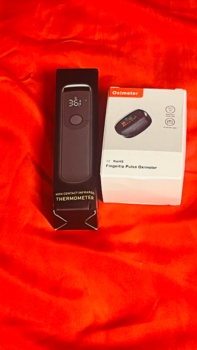 Non contact Thermometer and Oximeter set! - photo 3