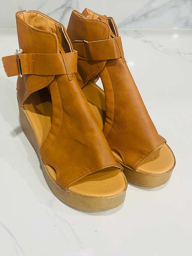 Women's High-top Wedge Sandals! Size 7 - photo 2