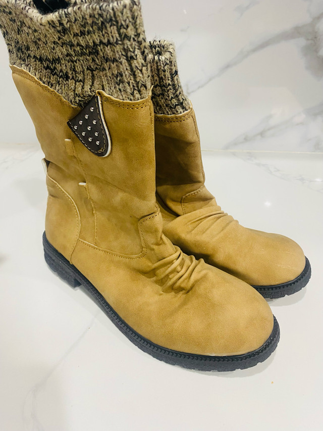 Block Heels Short Boots! Size 8.5 - photo 3