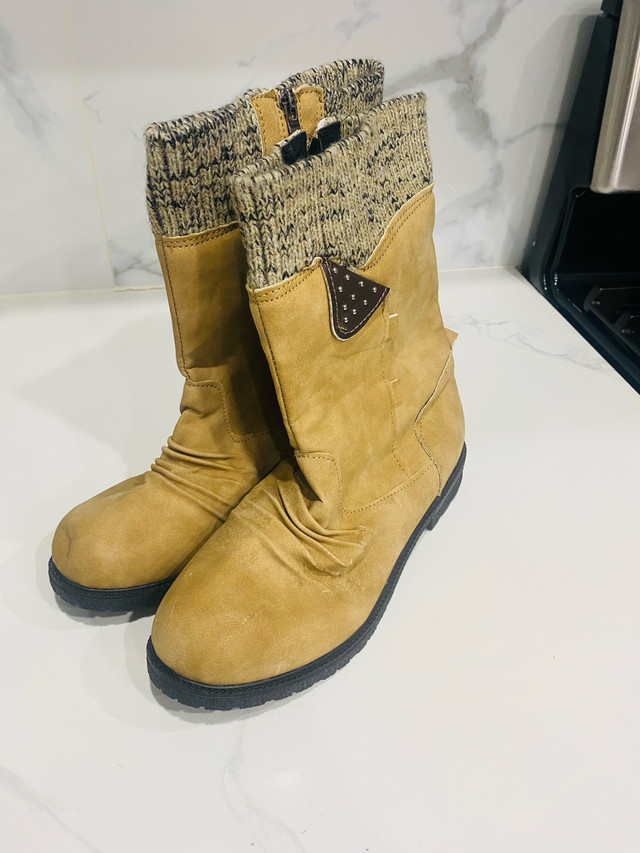 Block Heels Short Boots! Size 8.5 - photo 4