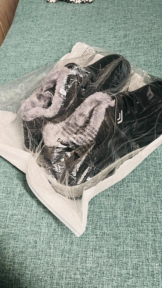 Men’s Outdoor Winter Boots-Size12 image indicator(4)