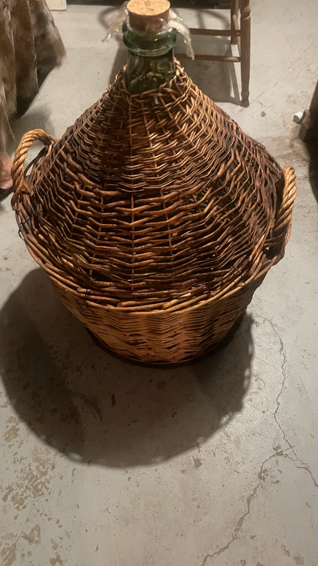 wine deminjana