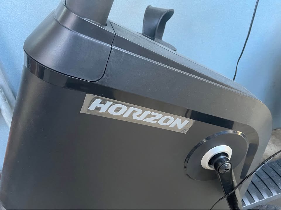 Horizon 5.0R recumbent exercise bike - photo 2