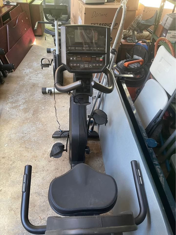Horizon 5.0R recumbent exercise bike - photo 4