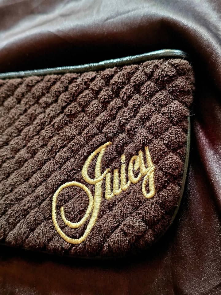 Y2K Juicy Couture Vintage Wristlet with Charm Bracelet Strap - photo 5