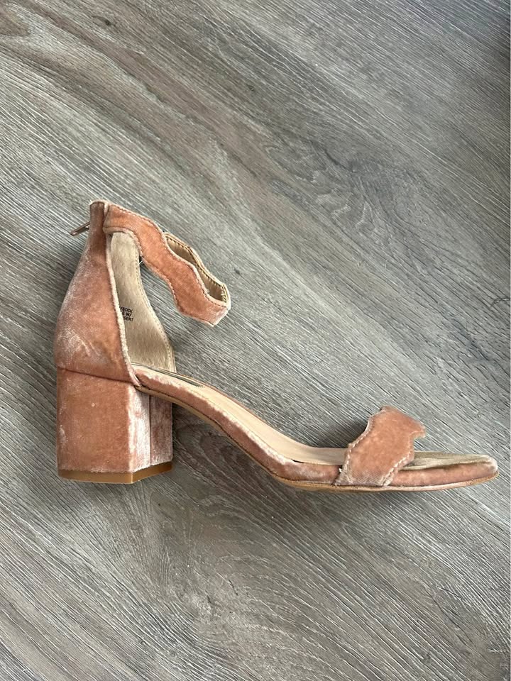 pink suede heels size 8