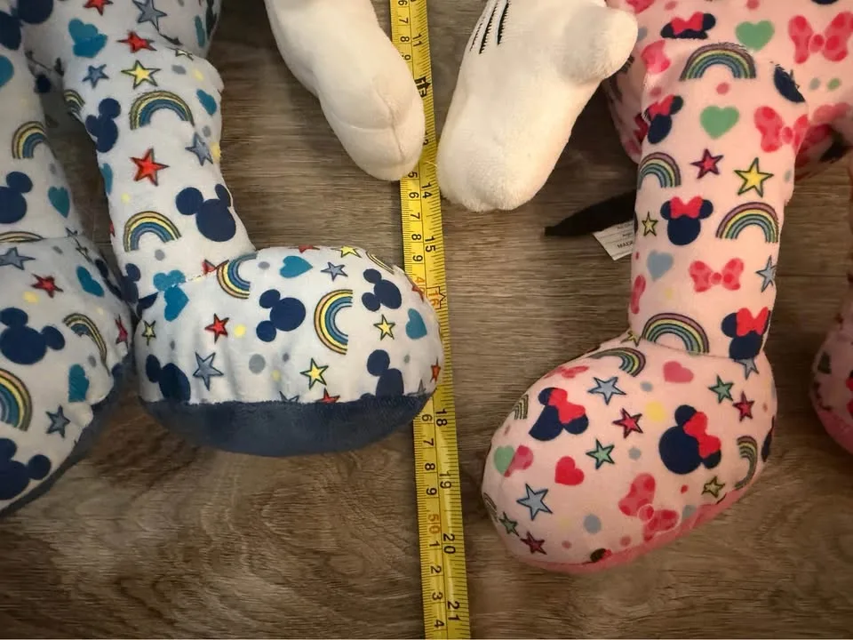 Minnie and Mickey Mouse plush in pyjamas image indicator(3)