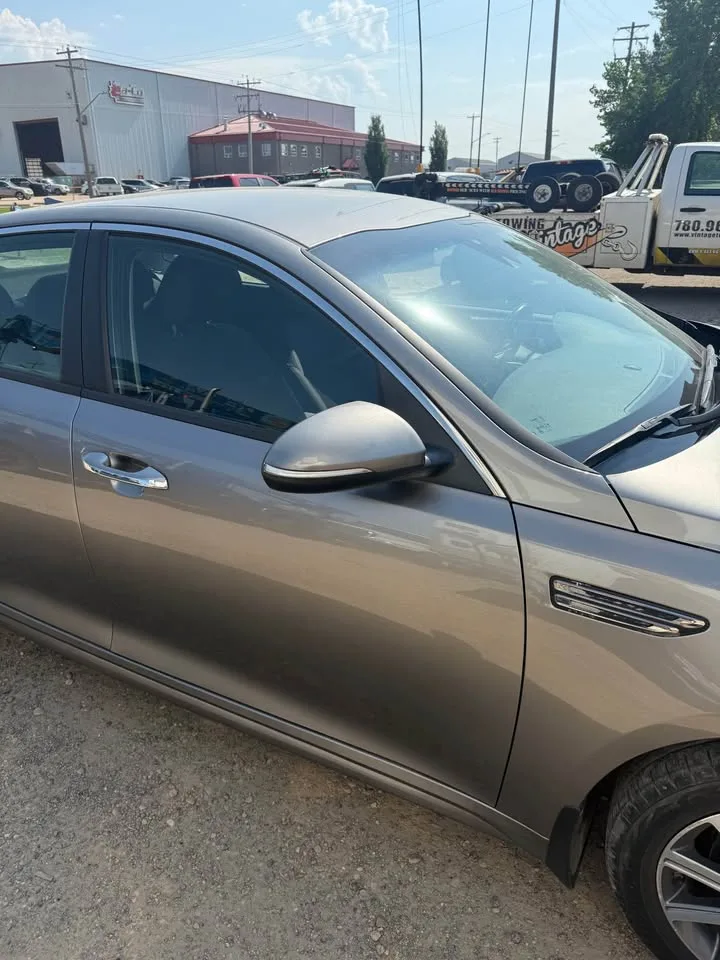 2019 Kia Optima image indicator(3)