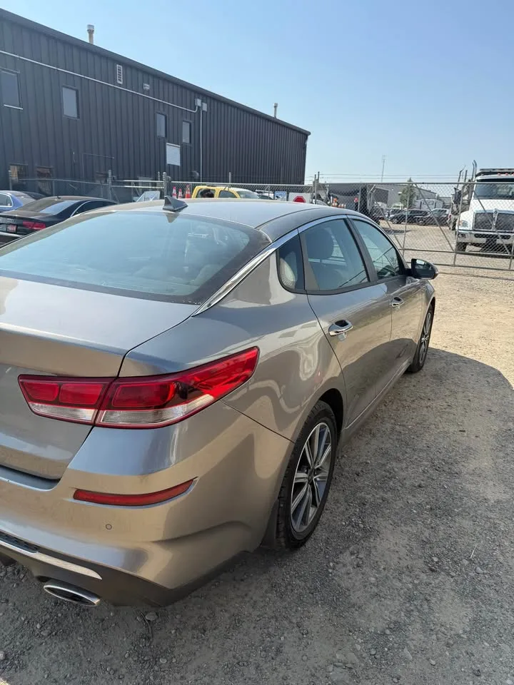 2019 Kia Optima image indicator(5)