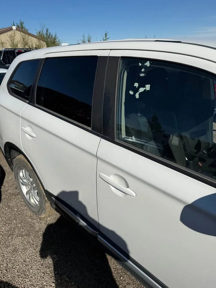 2020 Mitsubishi Outlander image indicator(3)