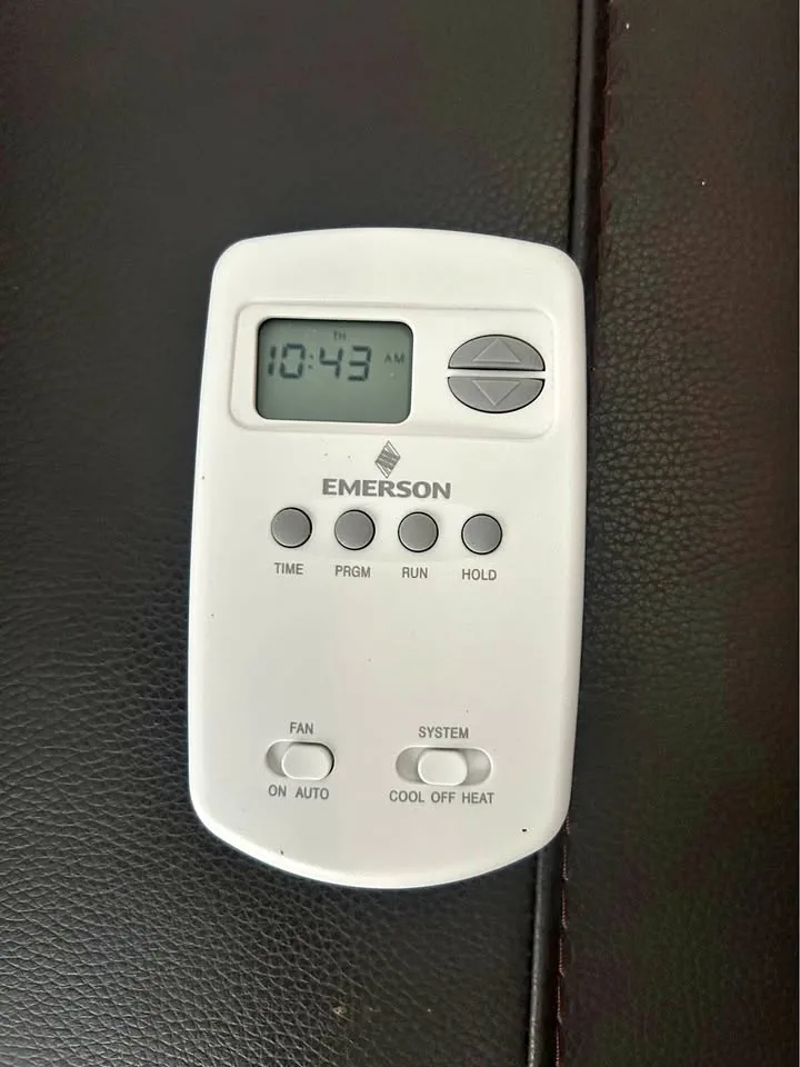 NEW - EMERSON Thermostats