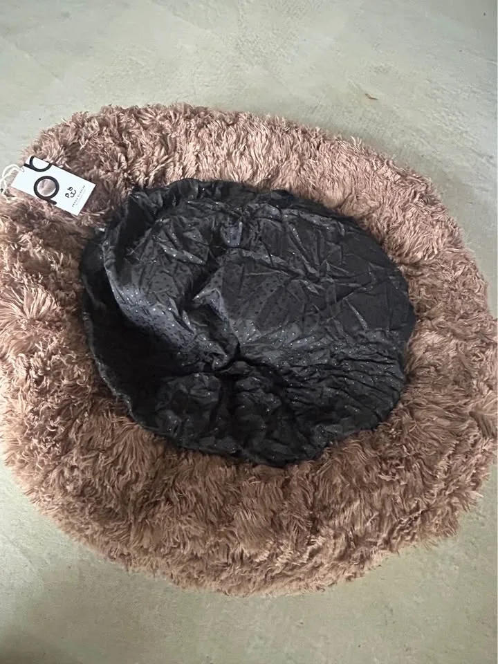 NEW - Peppy Buddies calming dog bed with cooling mat image indicator(5)