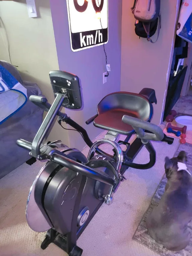 ** ACCEPTING BEST OFFER** Inspire Fitness CR2 Rower