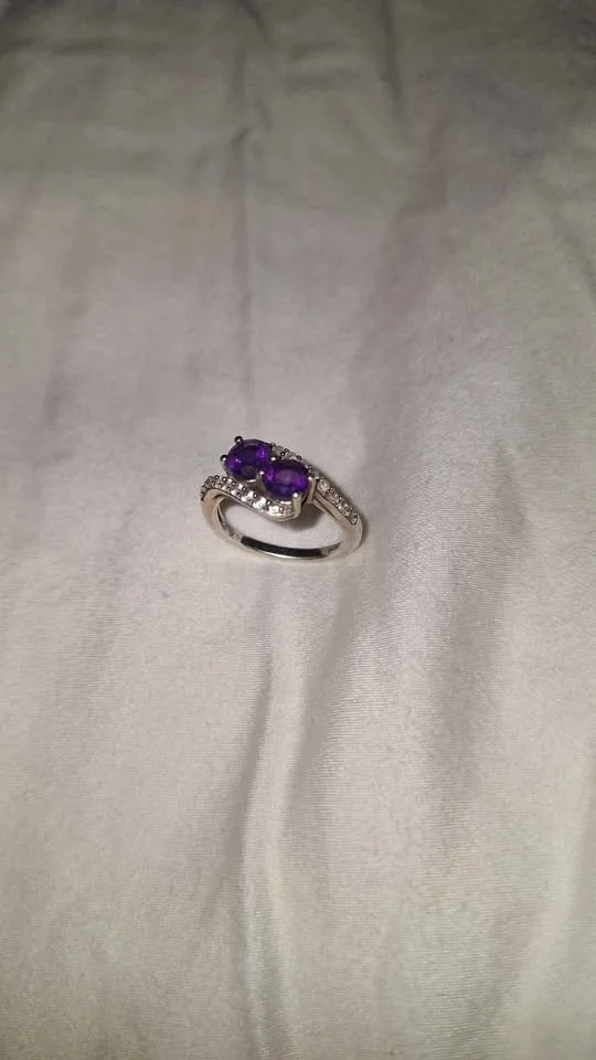 Silver Amethyst Ring - size 6 image indicator(3)