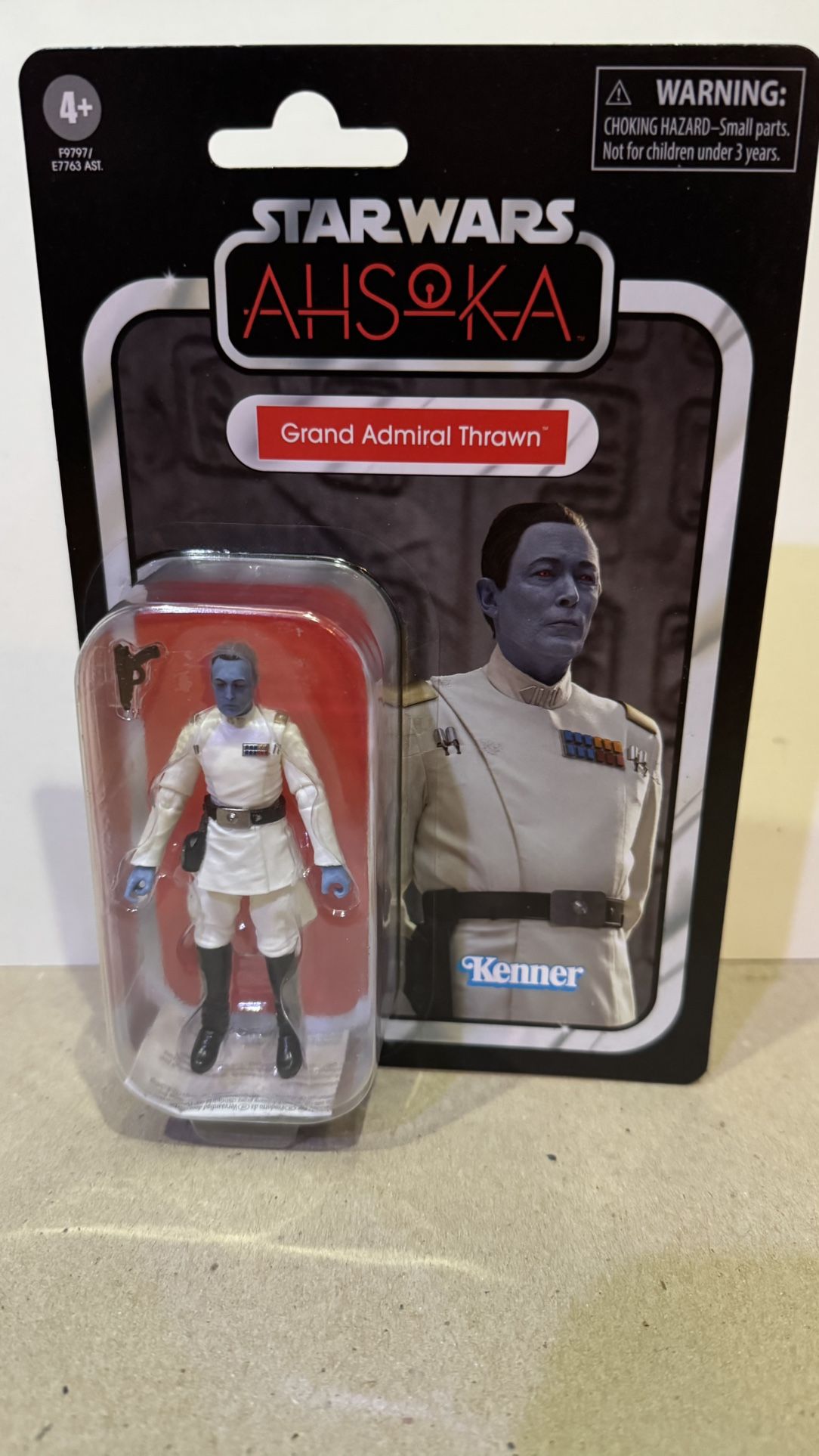 Star Wars Grand Admiral Thrawn VC337 Ahsoka
