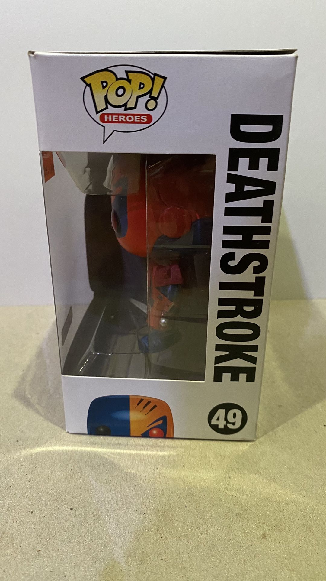 Funko Pop DC: Deathstroke Vinyl Figure #49 PX Exclusive - photo 2