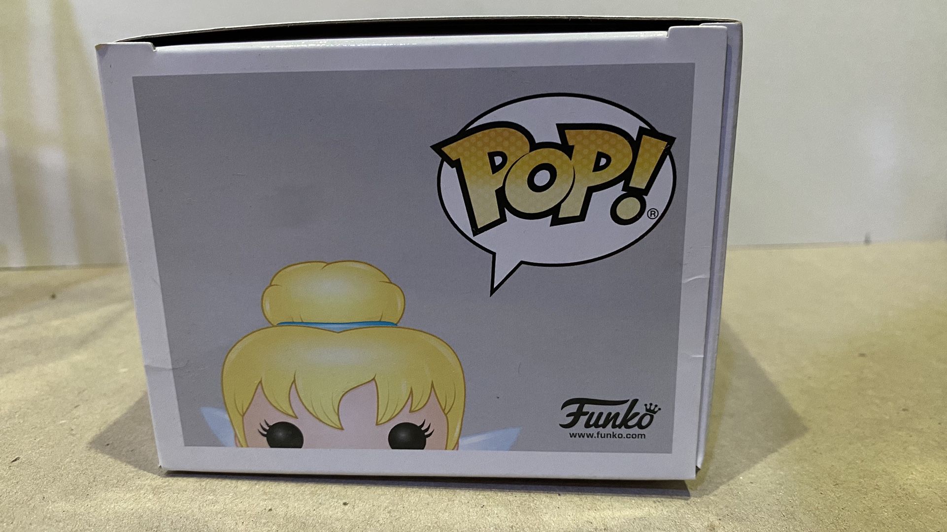 Funko Pop #295 Flying Tinkerbell Disney Treasures - photo 5