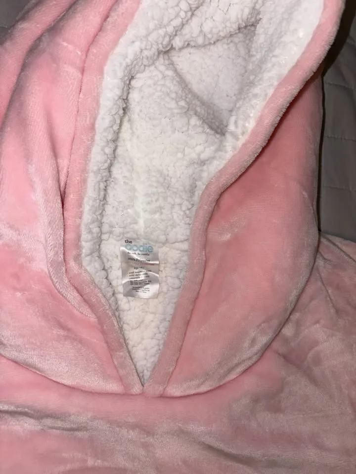 Original Light Pink Oodie with White Sherpa Lining image indicator(4)