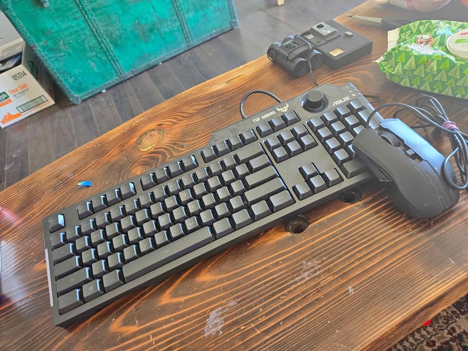 Asus keyboard and cooler master mouse gaming combo