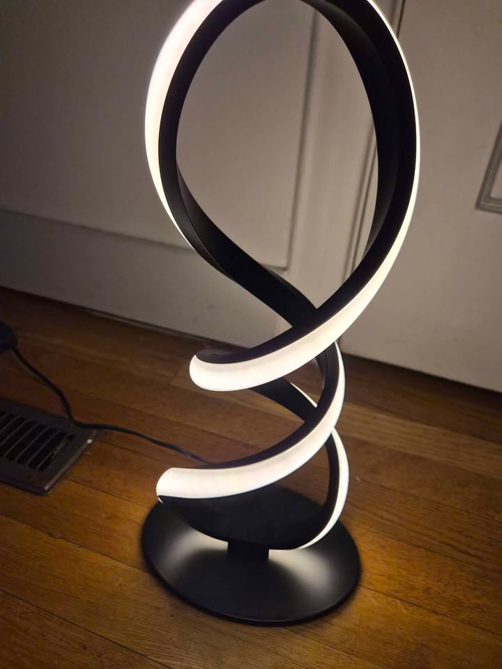 Table lamp - photo 3