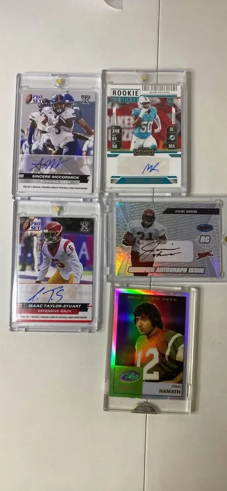 A lot of sports cards image indicator(8)