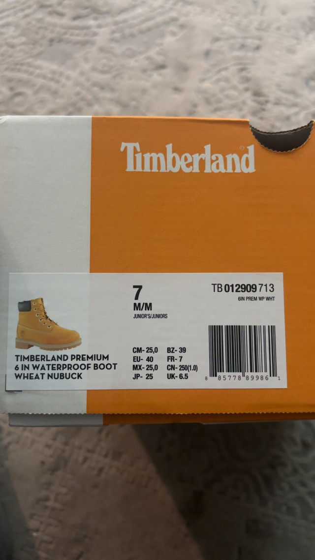 Size 7 timberland boots
