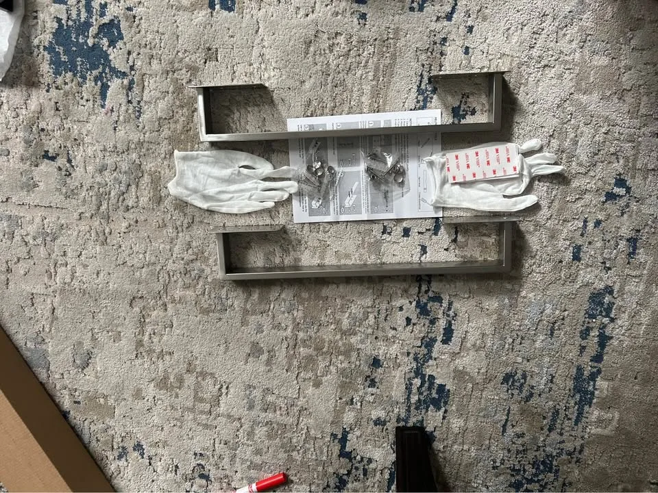 Towels Holder Bar - Brand New! 40 CM image indicator(2)