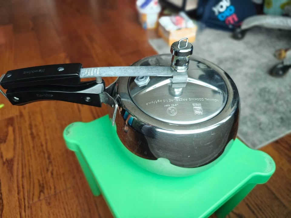 Hawkins Steel Contura Pressure Cooker, 3ltr - photo 2