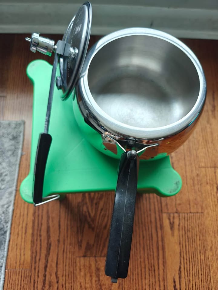 Hawkins Steel Contura Pressure Cooker, 3ltr - photo 4