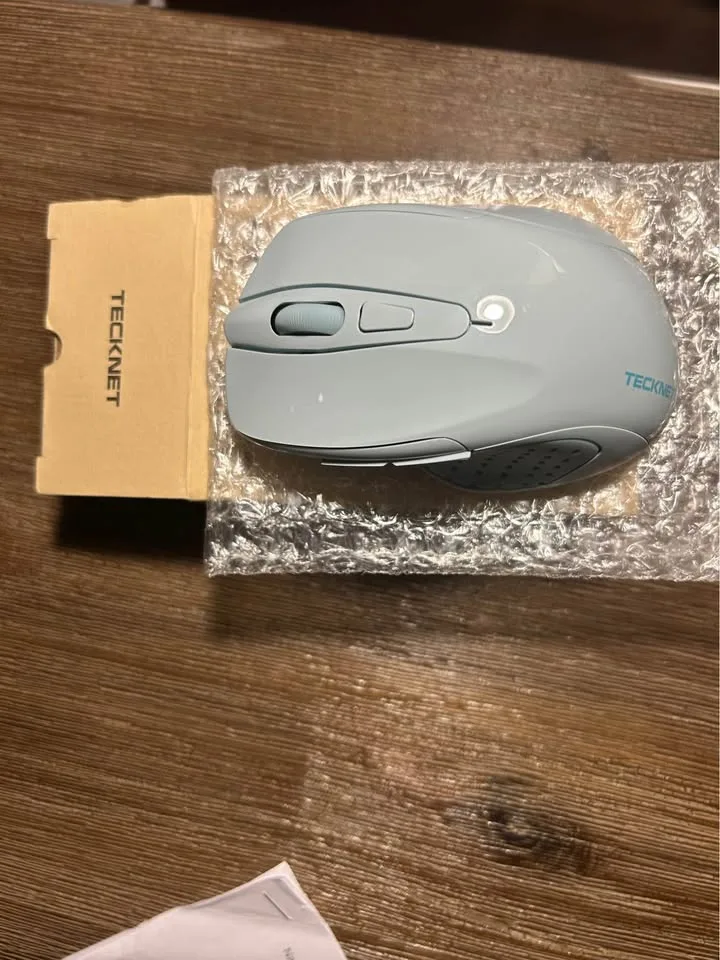 Wireless Computer Bluetooth Mouse - Brand New in Box! image indicator(2)