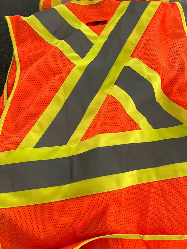 Surveyor Vest image indicator(3)