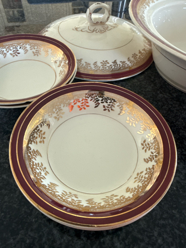 Royal Albert Serving Dishes - photo 2