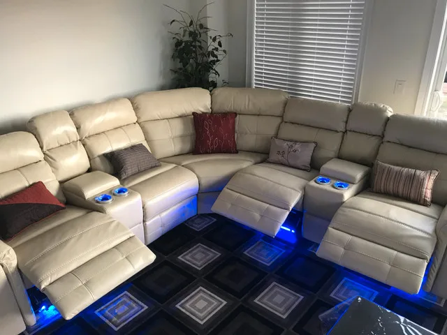 Reclining Sectional Sofa image indicator(2)