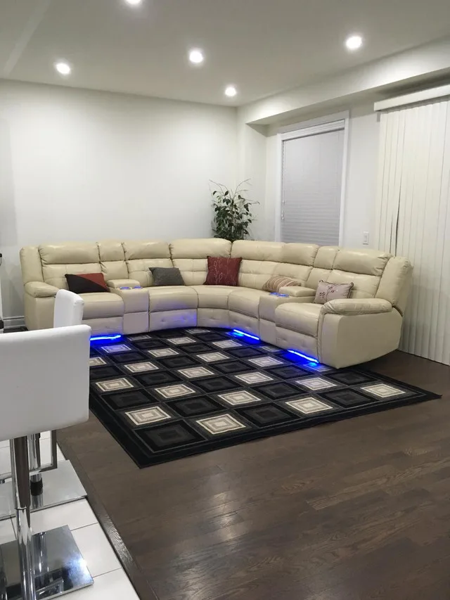 Reclining Sectional Sofa image indicator(4)