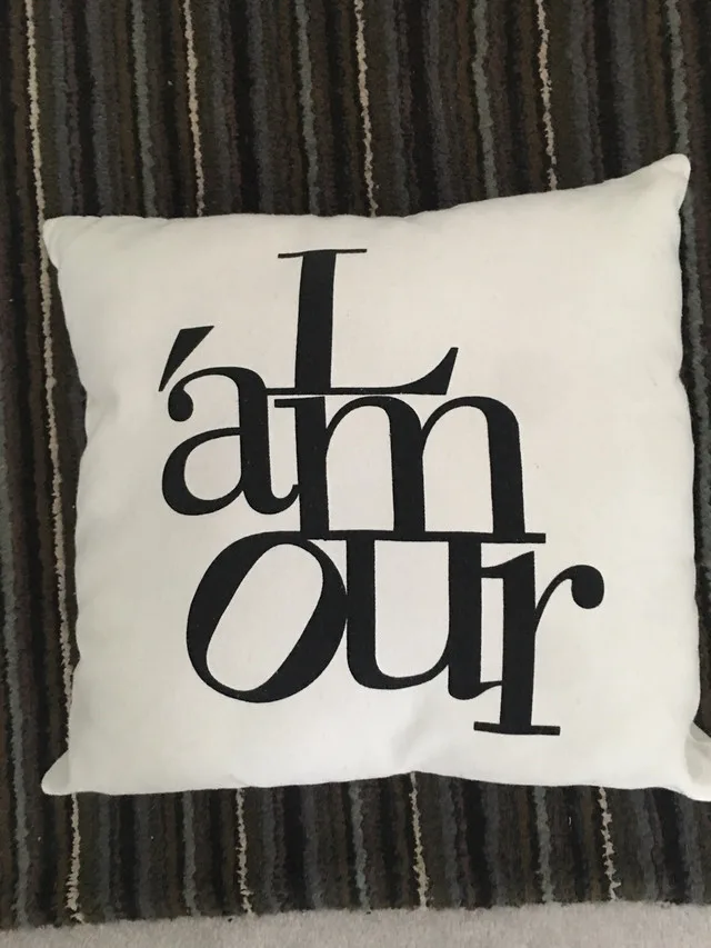 L'Amour Pillow thumbnail