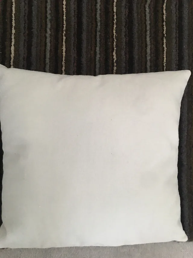 L'Amour Pillow image indicator(2)