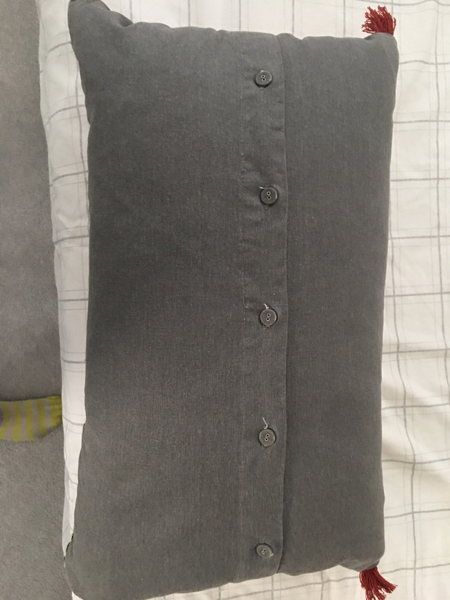 Decorative Pillow - photo 2