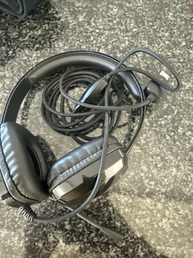 Cyber Power Headset thumbnail
