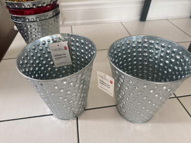 Pottery Barn Poinsettia Buckets - photo 2