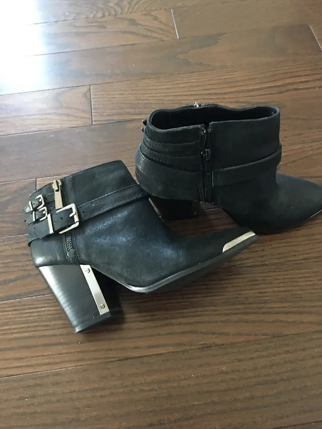 Vince Camuto Boots thumbnail